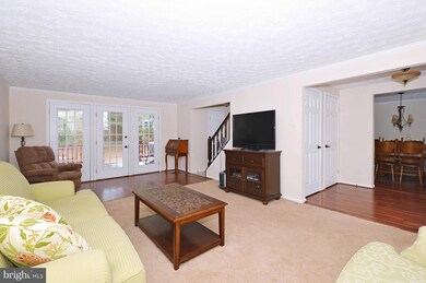 9123 Satyr Hill Rd, Parkville, MD 21234 - photo 3