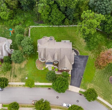 5706 Belmont Cir, Allentown, PA 18106 - photo 3