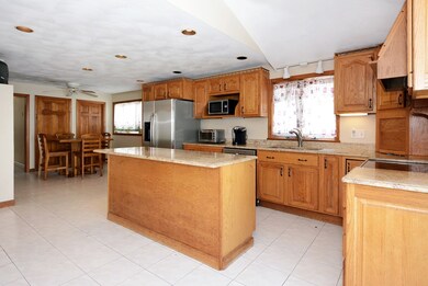 62 Taplin Ave, Wilmington, MA 01887 - photo 6