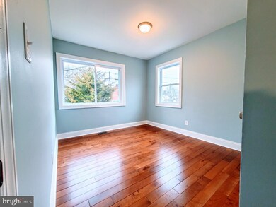 5514 Kennedy St, Riverdale, MD 20737 - photo 6