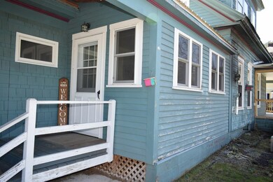 20 Pleasant St, Lancaster, NH 03584 - photo 5