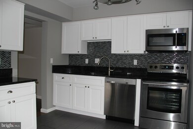 2 Bernadotte Ct, Parkville, MD 21234 - photo 4