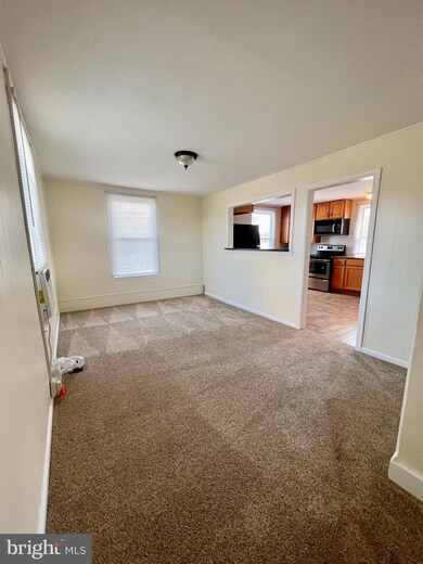 8520 Chestnut Ave unit B, Bowie, MD 20715 - photo 4