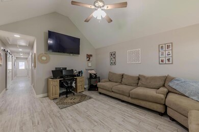 913 W Baker St, Denison, TX 75020 - photo 6