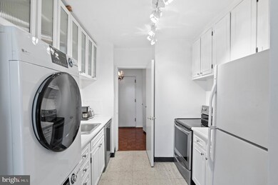 The Trianon unit 304, Bala Cynwyd, PA 19004 - photo 5