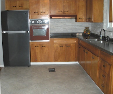 1486 Evaline Dr, Columbus, OH 43224 - photo 4