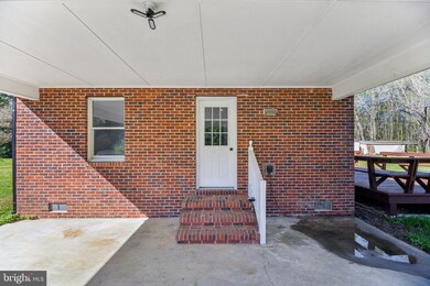 42 Jones Dr, Weems, VA 22576 - photo 5