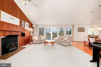 11825 Falls Rd, Potomac, MD 20854 - photo 5