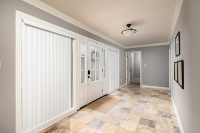 2051 Bridgeport Dr, Lexington, KY 40502 - photo 4