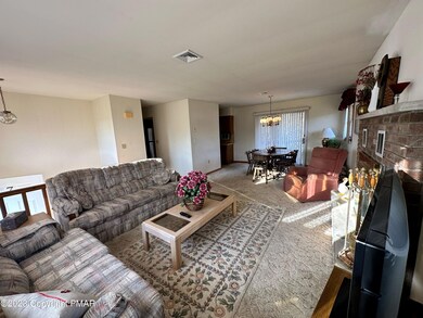 112 Dell Rd, Stroudsburg, PA 18360 - photo 6