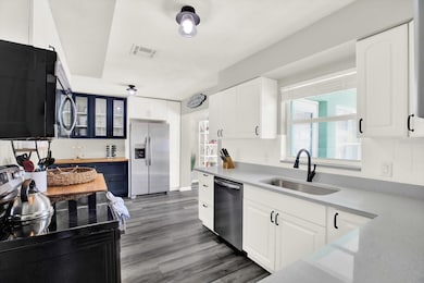 1241 12th Ct SW, Largo, FL 33770 - photo 5