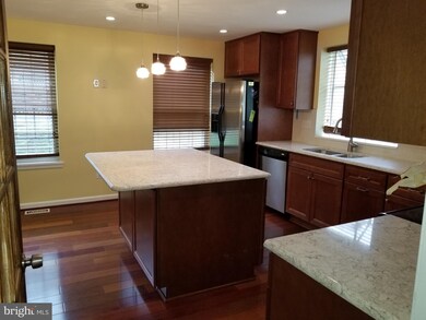 11810 New Country Ln, Columbia, MD 21044 - photo 2