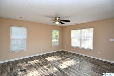 499 Lasalle St, Rainbow City, AL 35906 - photo 3