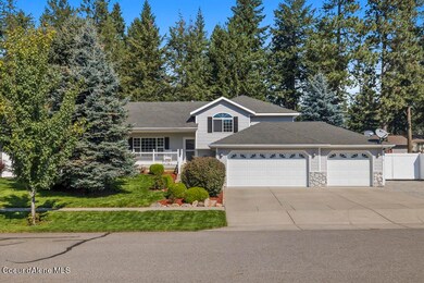 Large 3 Car Garage