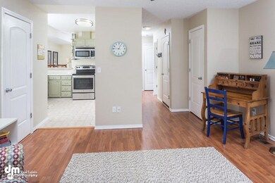 Family Room_DMD_9781-SMALL
