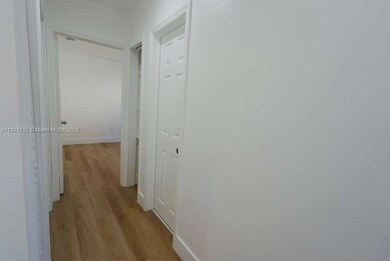 11316 Peachtree Dr unit 1, Miami, FL 33161 - photo 4