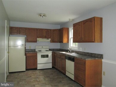 119 S 4th St, Womelsdorf, PA 19567 - photo 2