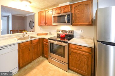 13535 Demetrias Way, Germantown, MD 20874 - photo 7