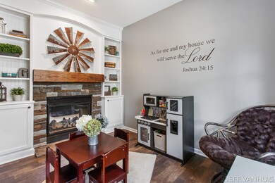 648 Cedar Square St Holland-12