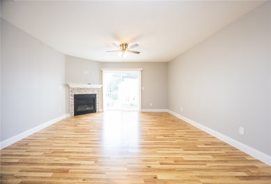 13 Gray Coach Ln unit 1315, Cranston, RI 02921 - photo 5