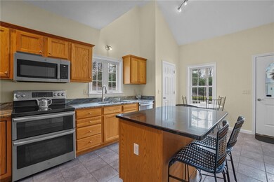 40 Old Louisquisset Pike unit 204, North Smithfield, RI 02896 - photo 4