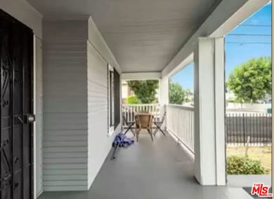 1284 W 38th St, Los Angeles, CA 90037 - photo 7