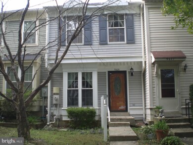 9605 Lambeth Ct, Columbia, MD 21046 - photo 2