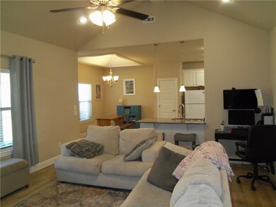 511 Captain Hopkins St, Prairie Grove, AR 72753 - photo 5