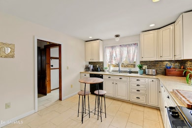 127 Carson Ave, Dalton, MA 0122603