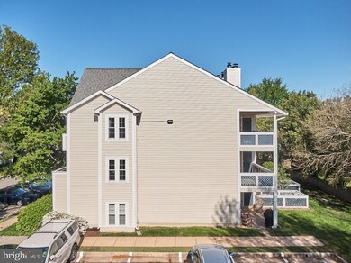 12960 Grays Pointe Rd unit C, Fairfax, VA 22033 - photo 3