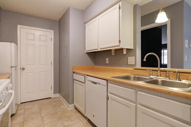2265 Hedgerow Unit C
