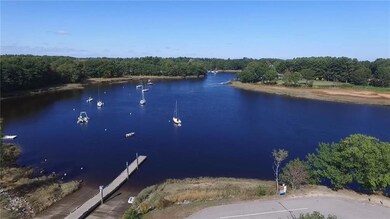 The nearby Marblehead Boat Launch Park