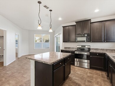 9225 Benevolent Ct, Aubrey, TX 76227 - photo 7