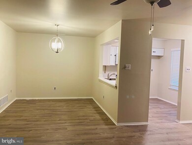 641 Yorkshire Ct unit BD, Sewell, NJ 08080 - photo 5