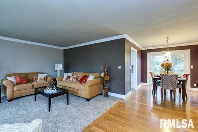 1715 Elmwood Ln, Bettendorf, IA 52722 - photo 4