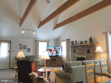 1020 Middle Rd, Perkasie, PA 18944 - photo 2