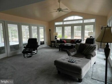 13202 Coralberry Dr, Fairfax, VA 22033 - photo 5