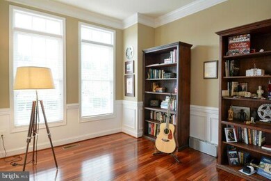 6086 Madison Park Dr, Falls Church, VA 22041 - photo 3