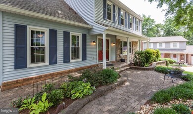 8109 W Point Dr, Springfield, VA 22153 - photo 3