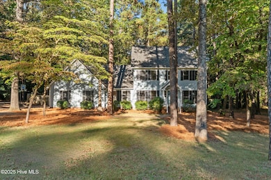 465 E Hedgelawn Way, Southern Pines, NC 28387 - photo 3
