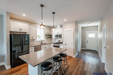 990 17th St NE, Salem, OR 97301 - photo 6