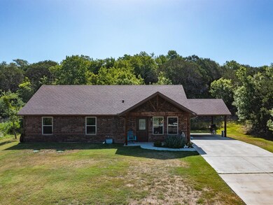 1017 Corral Dr, Granbury, TX 76048 - photo 4