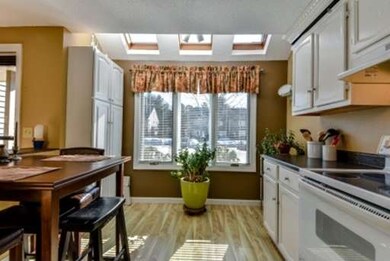 104 Maple Brook Rd, Bellingham, MA 02019 - photo 6