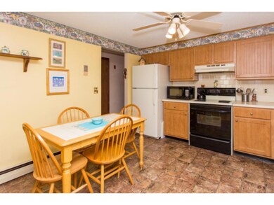 29 Howe St, Rochester, NH 03867 - photo 6