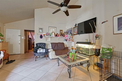 11025 Tridens Ct, Houston, TX 77086 - photo 4