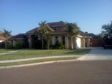 509 Orchard Ct unit 13, Weslaco, TX 78596 - photo 2
