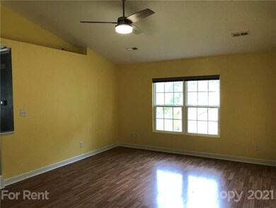 1731 Riverstone Dr, Lincolnton, NC 28092 - photo 4