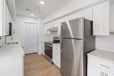4 Hawaii Ct unit 1003, Matawan, NJ 07747 - photo 6