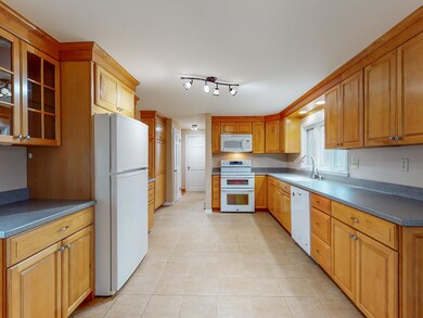 127AlbionRd-Windham-02