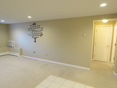 6 Hallmark Gardens unit 4, Burlington, MA 01803 - photo 5